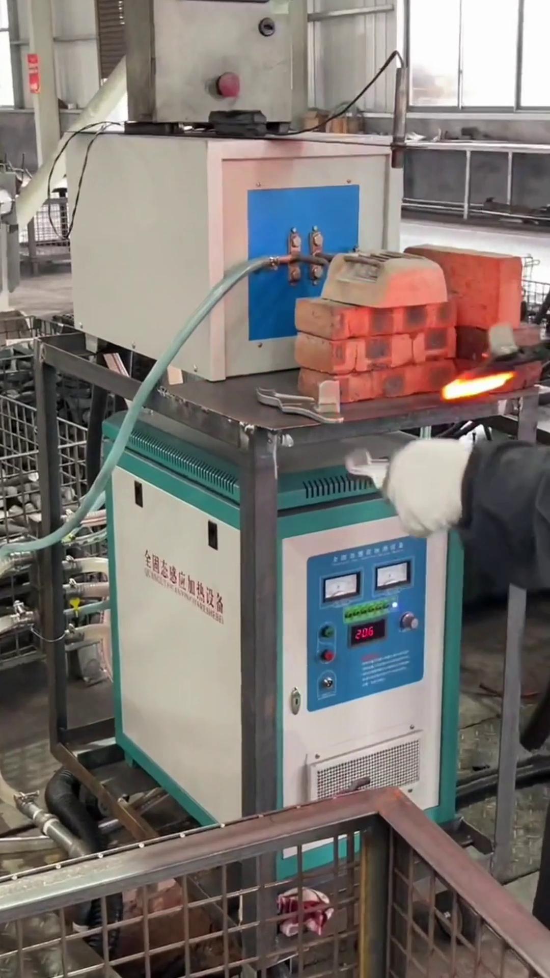 高频HULUWA葫芦娃下载入口安卓加热设备 工件加热红冲锻打成型