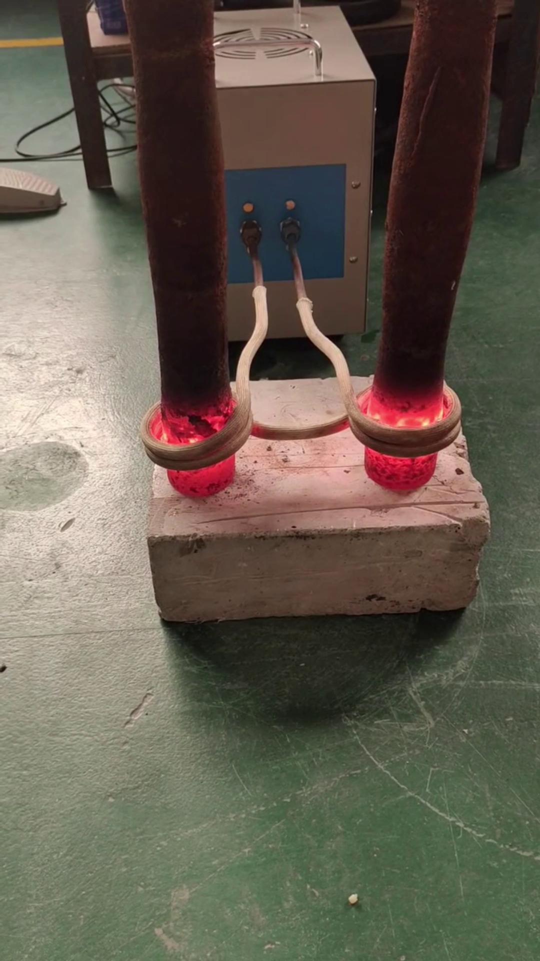 钢铁棒料端头局部加热用高频HULUWA葫芦娃下载入口安卓加热设备