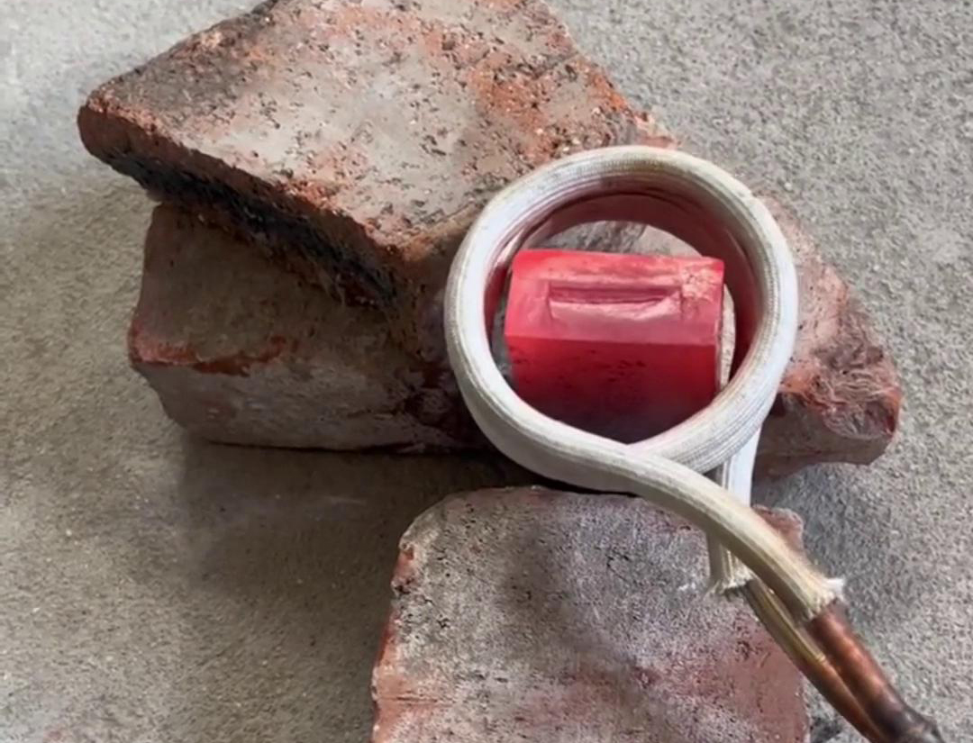 高频HULUWA葫芦娃下载入口安卓加热机，对人体无法加热 只会对金属进行加热