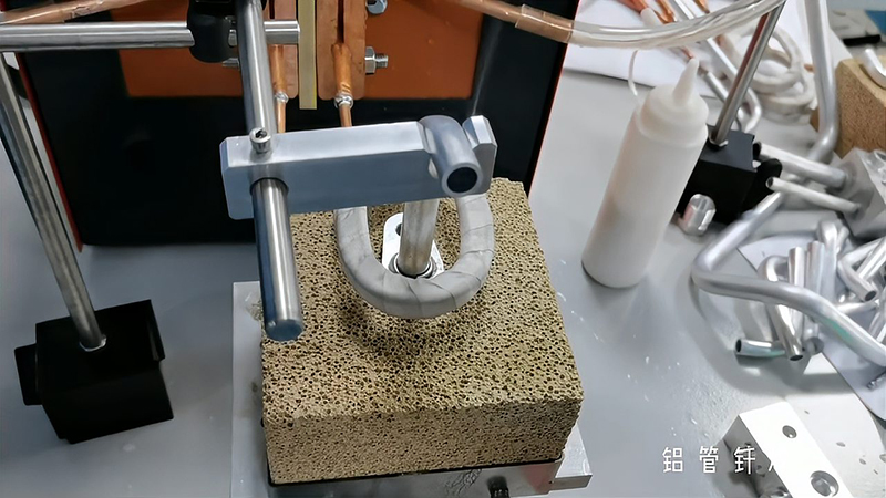 自动化HULUWA葫芦娃下载入口安卓焊接设备在铝件焊接中的应用主要体现在以下几个方面