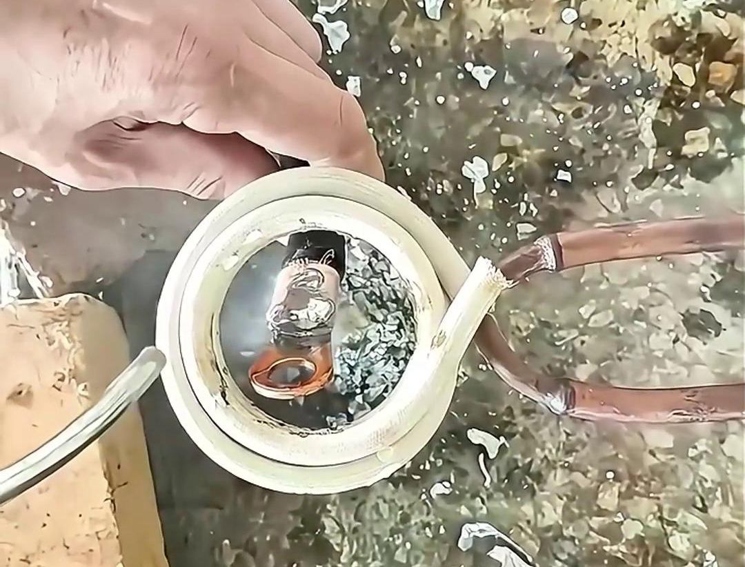 铜线端子高频锡焊：高效、精准的焊接工艺