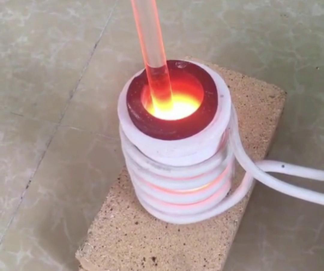 小型高频熔炼炉：家用电压，高效熔炼