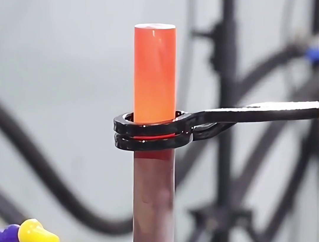 手持式高频加热机——便携高效，量身定制的加热神器