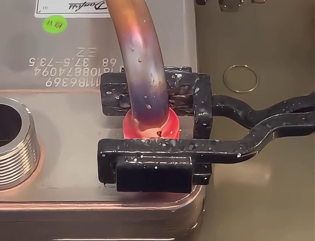 手持式高频焊机，它在散热器铜铝焊接领域表现出色