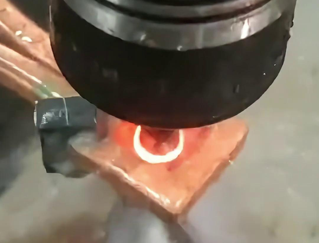 高频HULUWA葫芦娃18禁污网站入口为齿轮、轴类零件提供淬火热处理