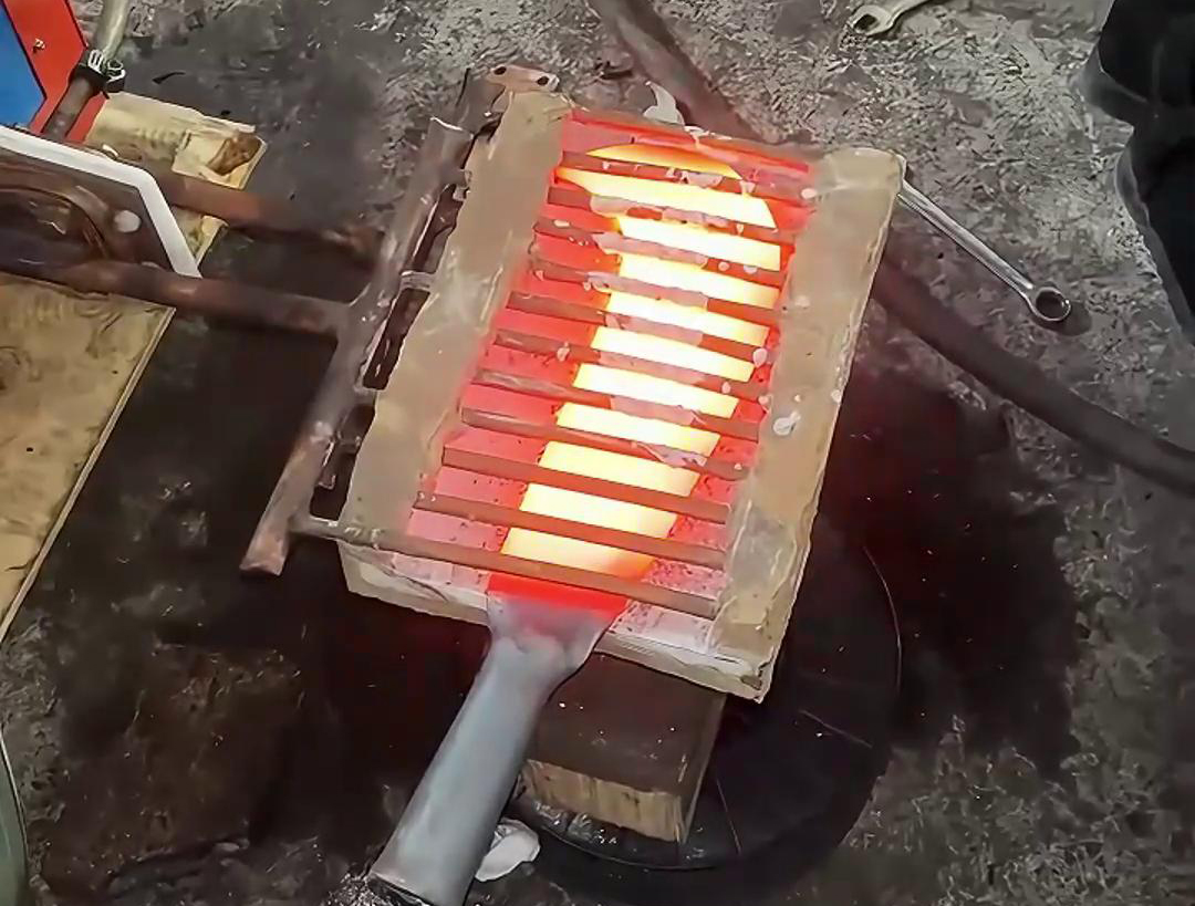 超高频HULUWA葫芦娃下载入口安卓加热机具有完成刀具淬火、退火、回火、正火等热处理工艺的能力