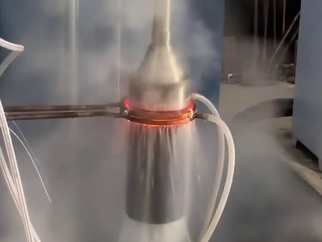 轴HULUWA葫芦娃18禁污网站入口集成了加热、淬火和冷却三大功能