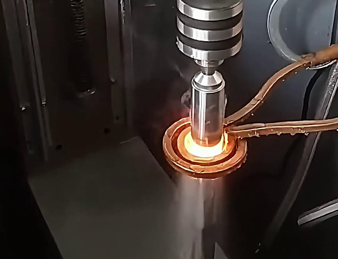 在定制高频淬火机床之前，首先需要明确具体的定制需求